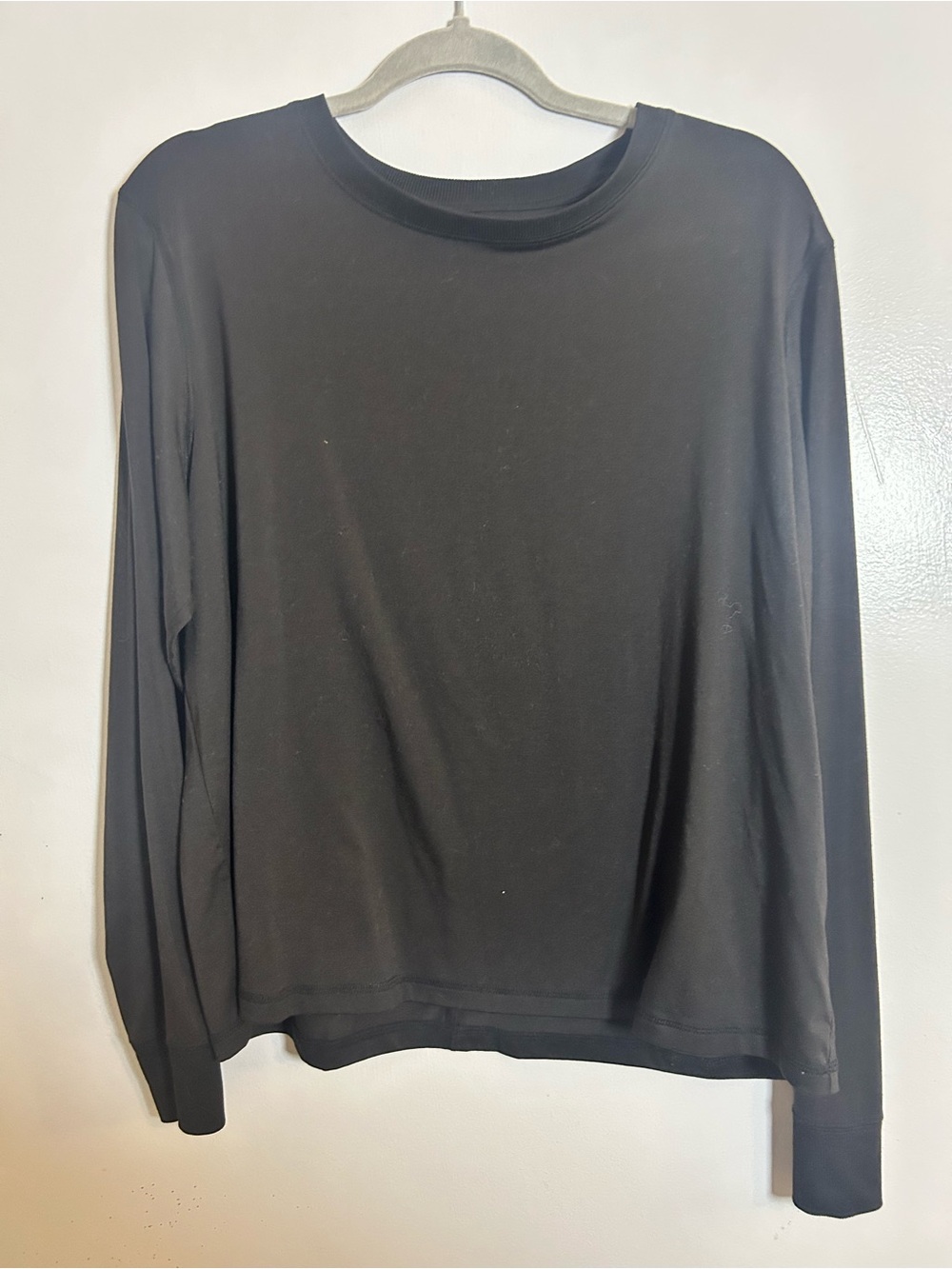 tek gear Black Long-Sleeve Crewneck Tee